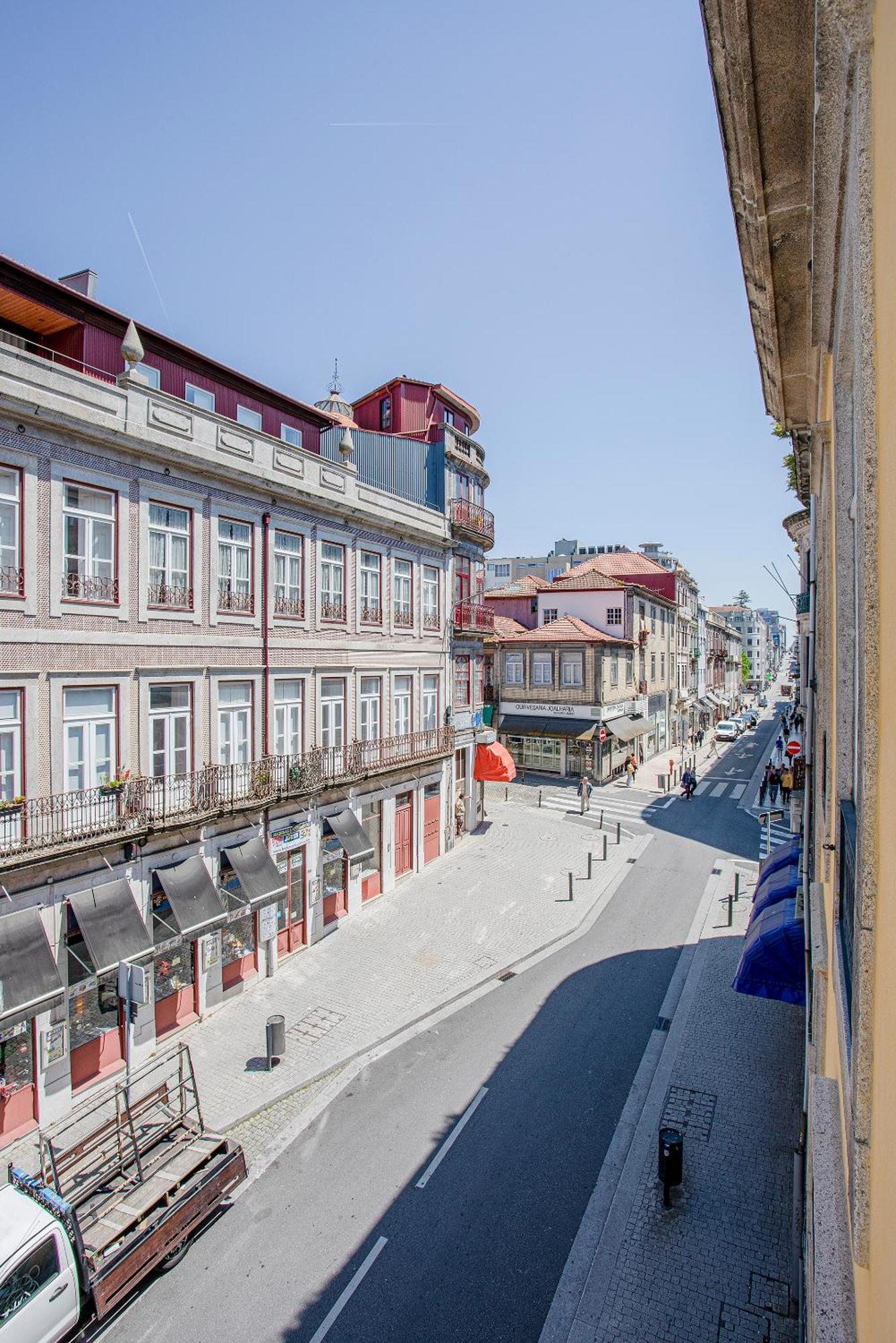 Liiiving In Porto - Aliados Stone Apartment Eksteriør billede